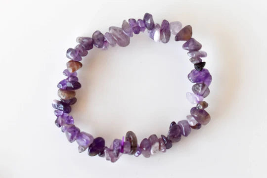 Amethyst Gemstone Chip Bracelet | 7-7.5 Inch Healing Crystal Bracelet for Calmness & Inner Peace