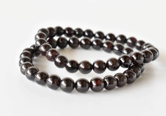 Garnet 8mm Bracelet – Natural Gemstone Beads for Vitality, Passion & Positive Energy