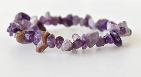 Amethyst Gemstone Chip Bracelet | 7-7.5 Inch Healing Crystal Bracelet for Calmness & Inner Peace