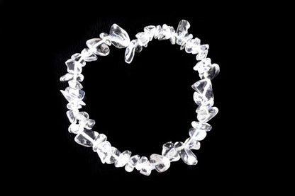 Crystal Quartz Gemstone Chip Bracelet – Natural Raw Crystal Healing Bracelet for Energy Amplification & Clarity | Crown Chakra Stone
